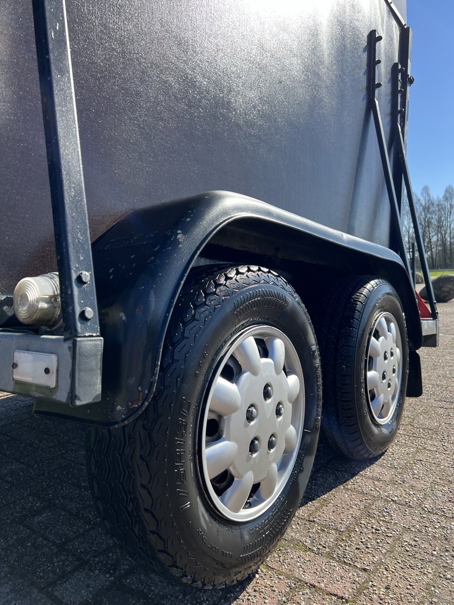 ATEC PK16 1,5-paards paardentrailer foto 10